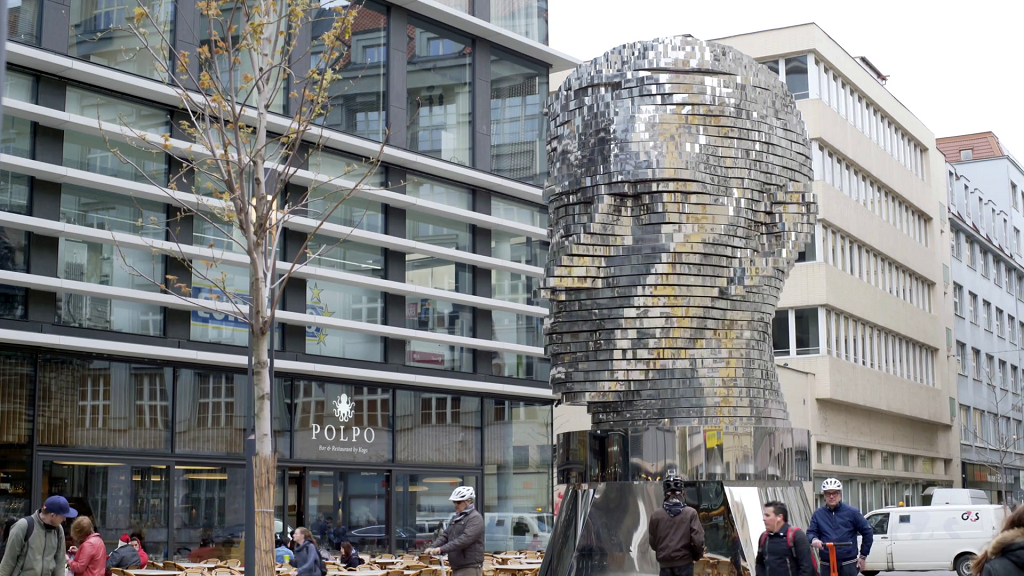 avrupa rüyası prag The Franz Kafka Monument